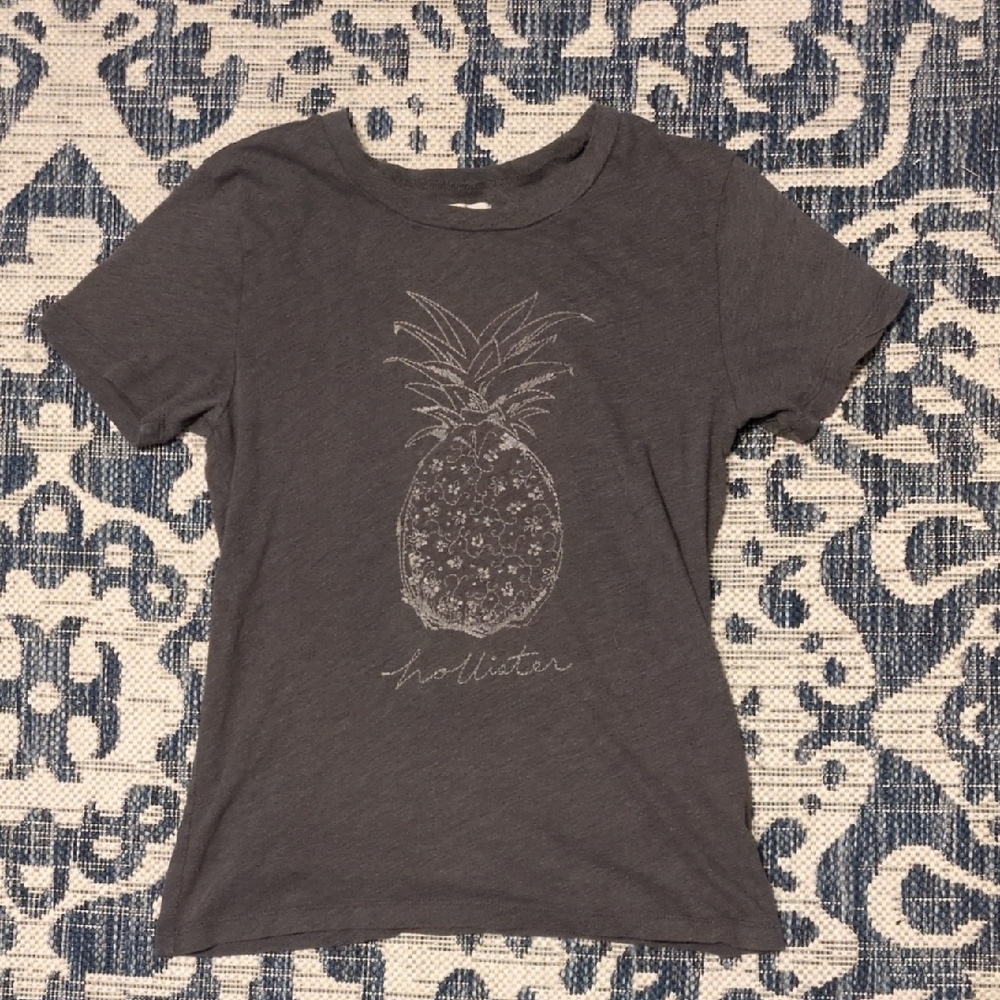 Hollister Grey Pineapple T-Shirt